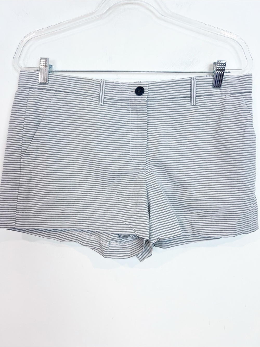 GAP WHITE GRAY STRIPE FLAT FRONT SUMMER SHORTS SZ 8R
